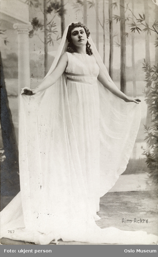 Omnia Aino Ackte omnia